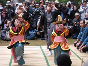 岡山県の牛窓に古代から伝わる舞踊「唐子踊り」（水域紹介シリーズの12P参照）